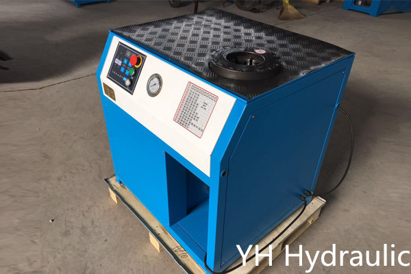 Μηχανή πρεσαρίσματος παξιμαδιών